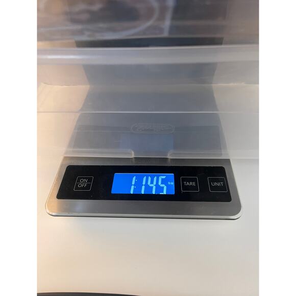 New Sealed 2011 Star Wars Collectors Puzzle Set Collectors Tin Darth Vadar - Picture 4 of 4